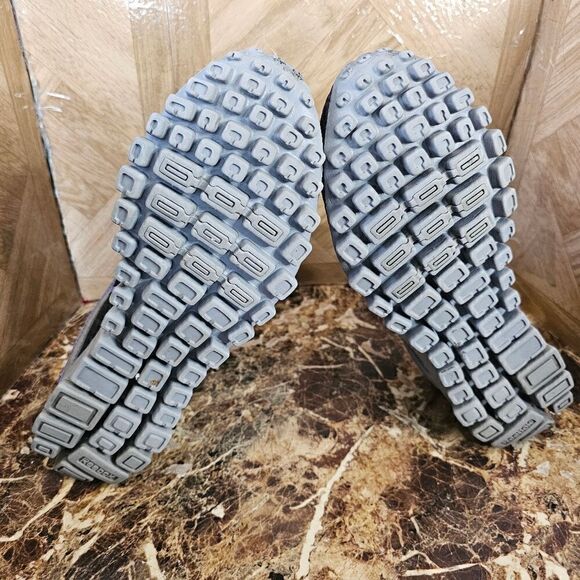 Reebok women's Realflex running  gray shoe size 11.   440 - Picture 4 of 10